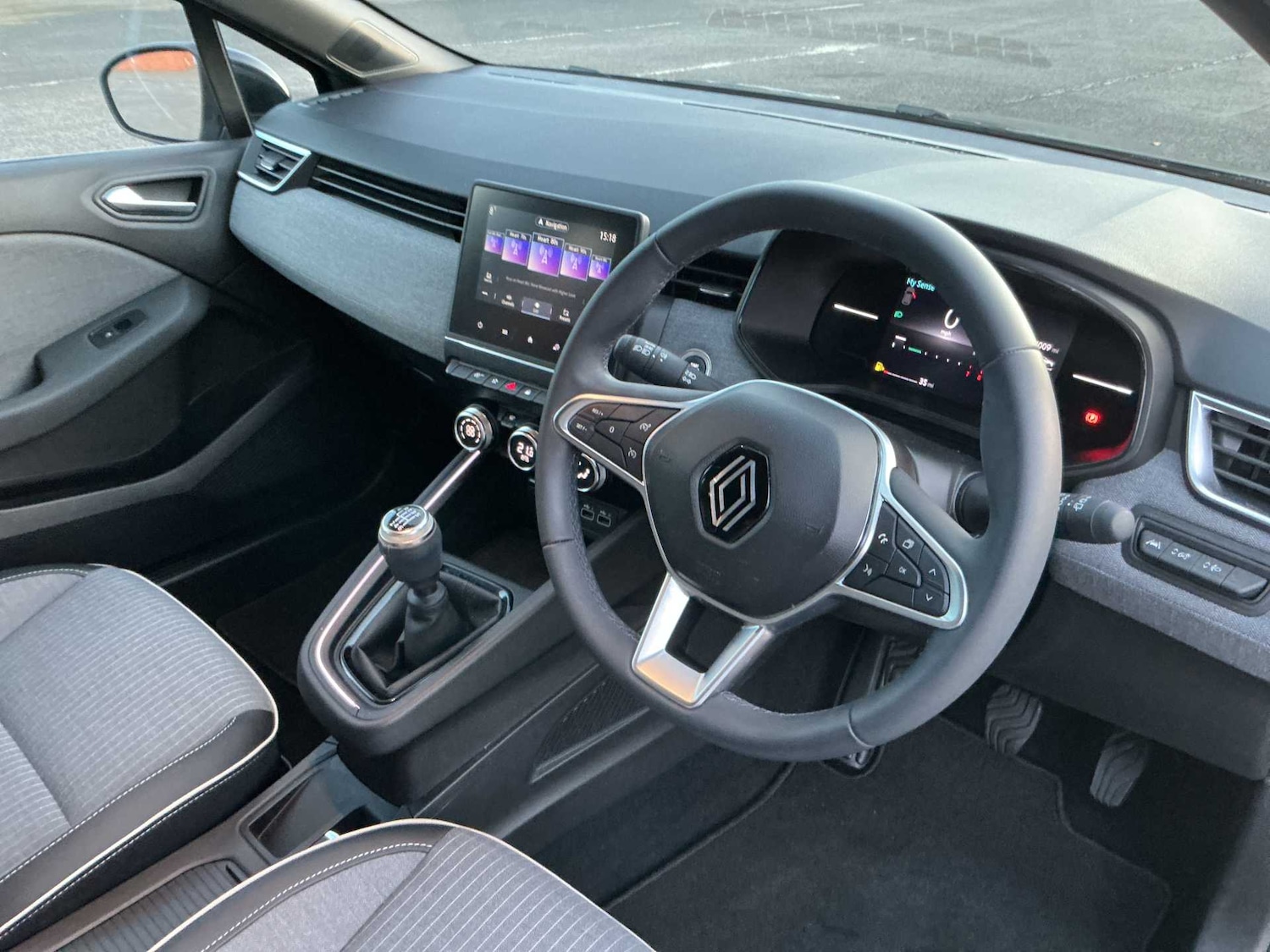 Used Renault Clio 2024 for sale - 77008320: Photo 14