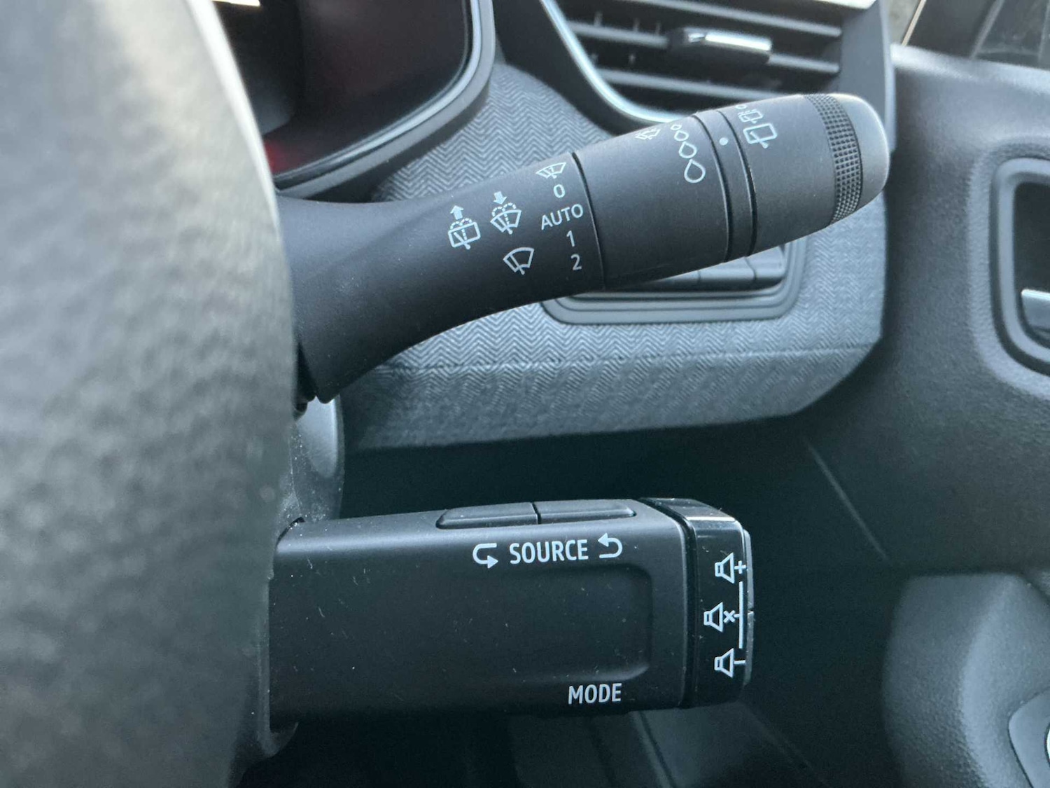 Used Renault Clio 2024 for sale - 77008320: Photo 26