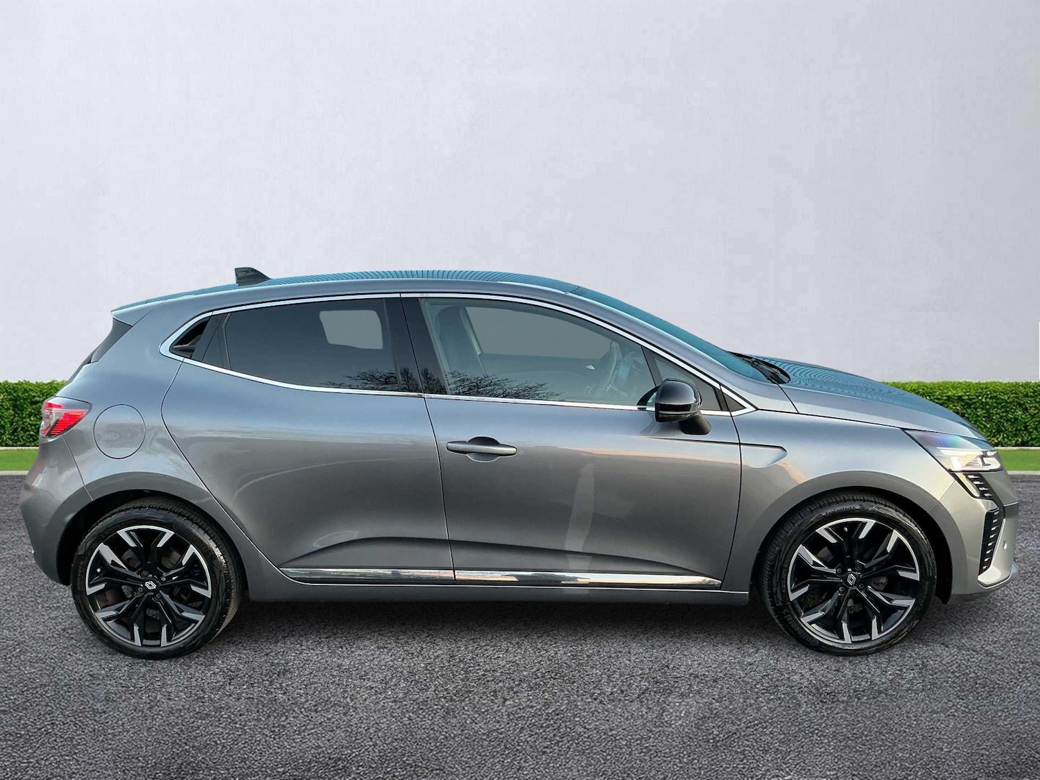 Used Renault Clio 2024 for sale - 77008320: Photo 3