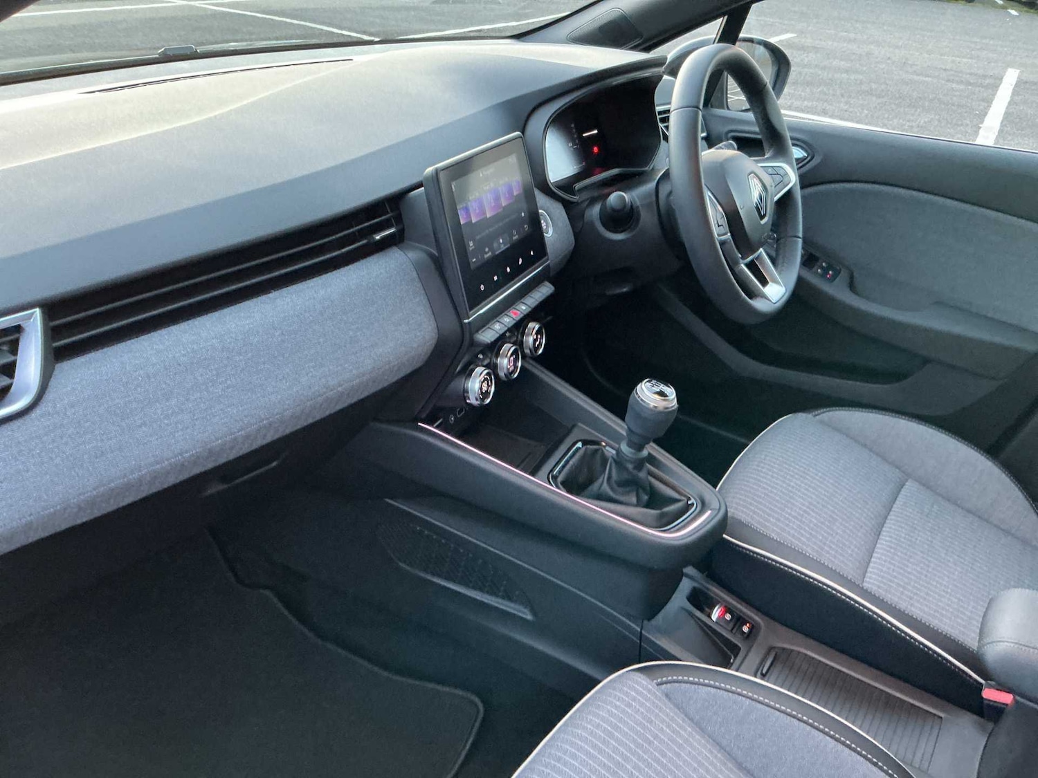 Used Renault Clio 2024 for sale - 77008320: Photo 7