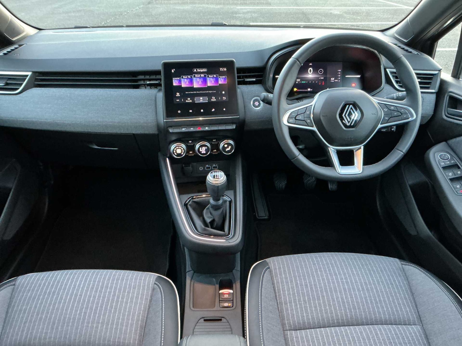 Used Renault Clio 2024 for sale - 77008320: Photo 8