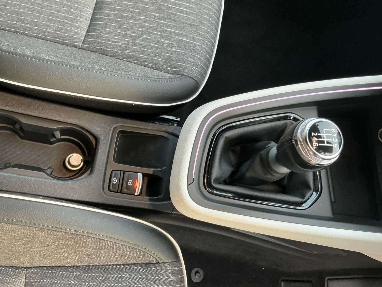 Used Renault Clio 2023 for sale - 77487677: Photo 12