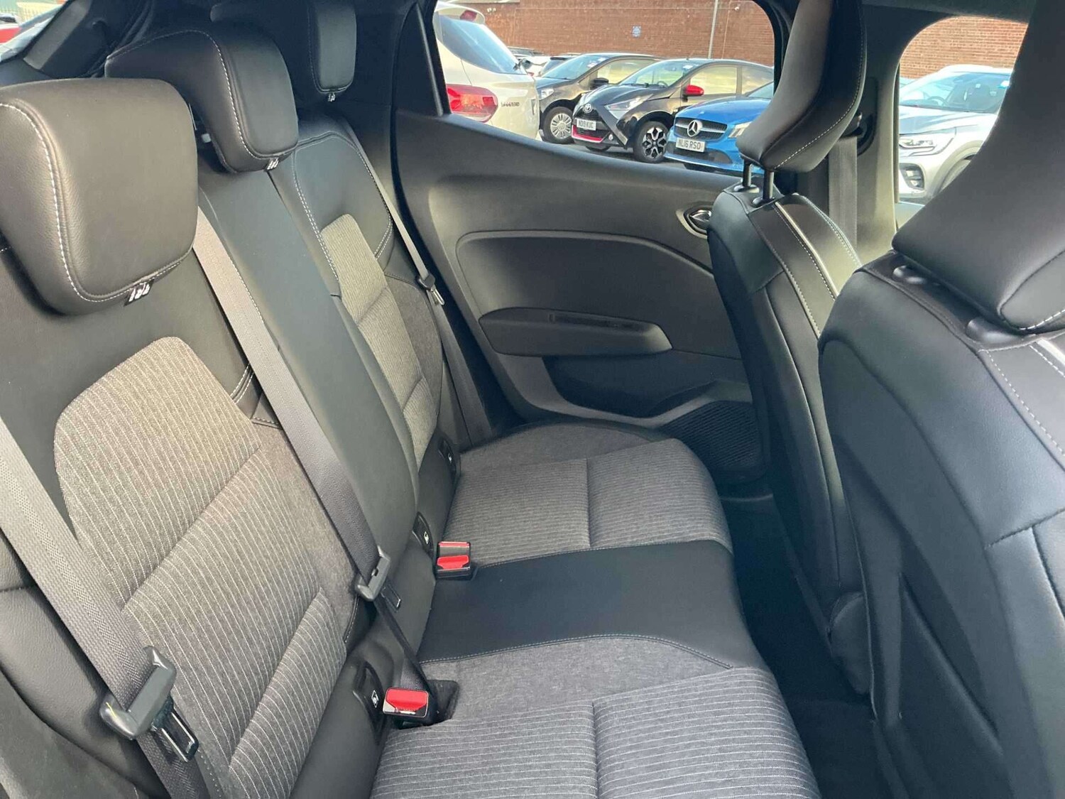 Used Renault Clio 2023 for sale - 77487677: Photo 15