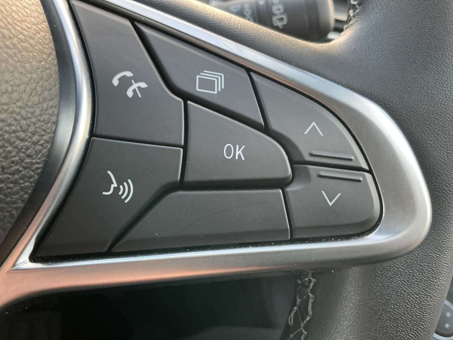 Used Renault Clio 2023 for sale - 77487677: Photo 23