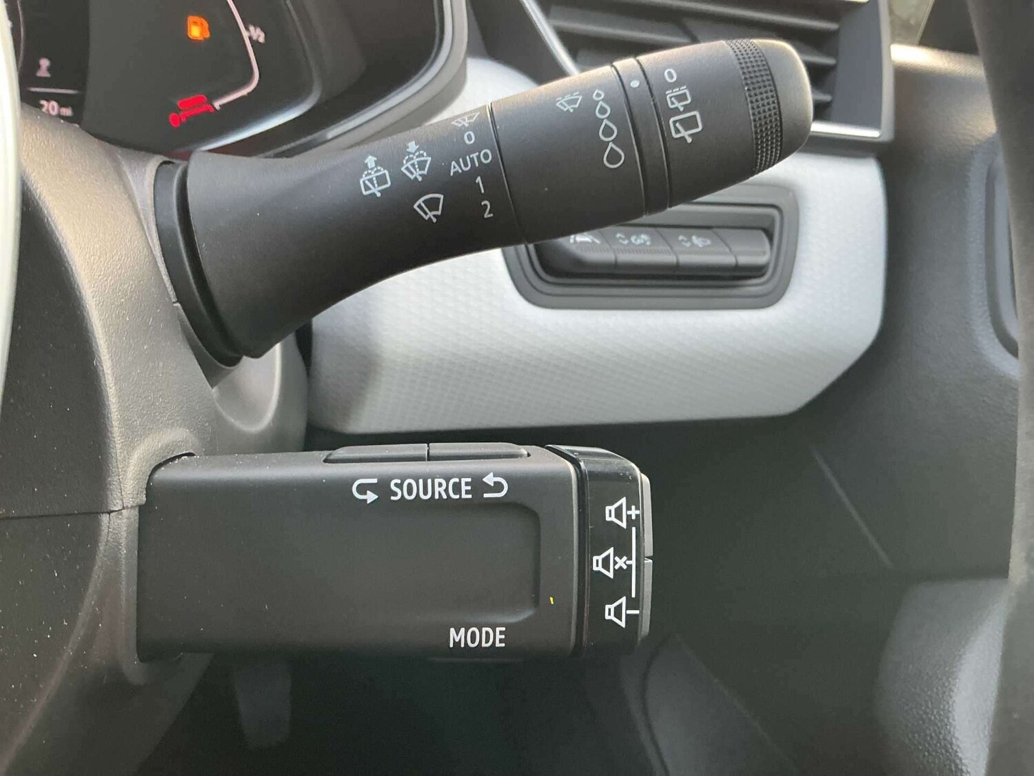 Used Renault Clio 2023 for sale - 77487677: Photo 26