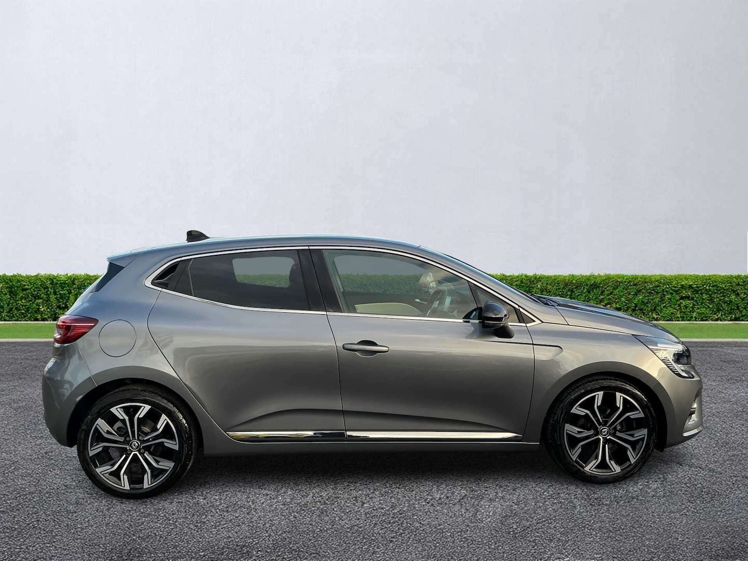 Used Renault Clio 2023 for sale - 77487677: Photo 3