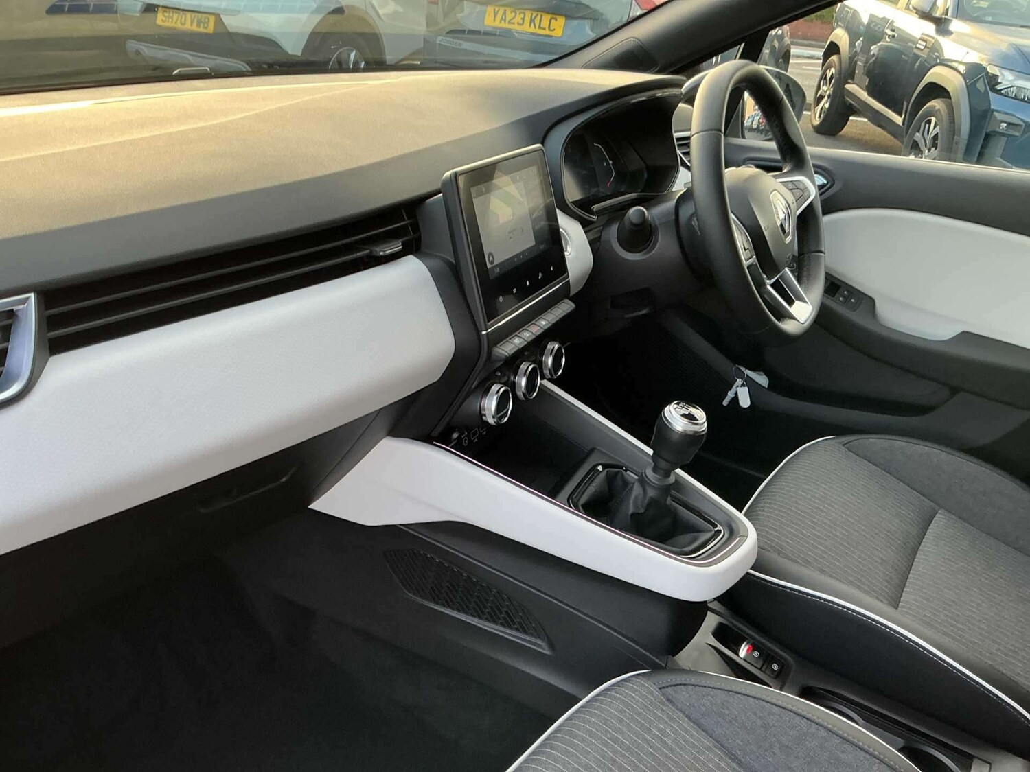 Used Renault Clio 2023 for sale - 77487677: Photo 7