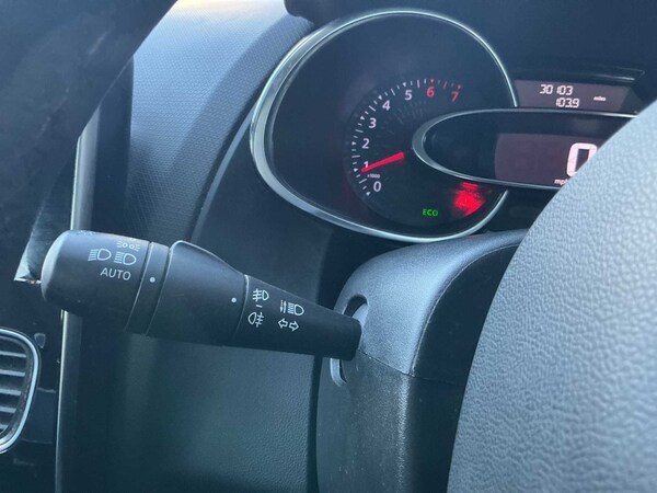 Used Renault Clio 2017 for sale - 76101425: Photo 25