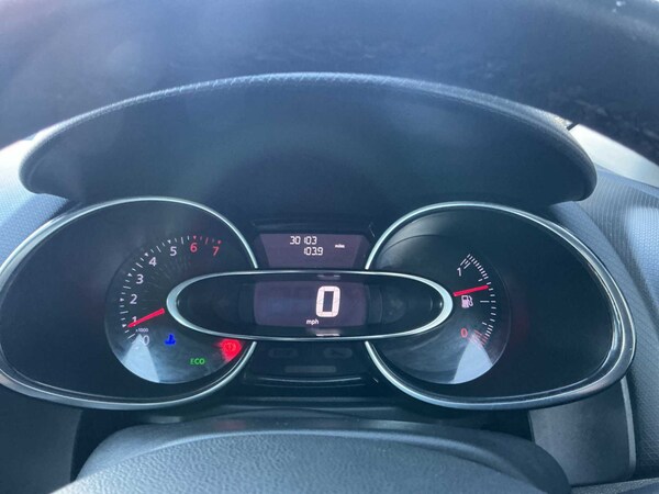 Used Renault Clio 2017 for sale - 76101425: Photo 9