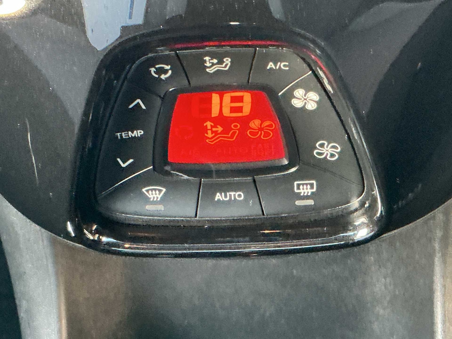 Used Toyota AYGO 2019 for sale - 76860078: Photo 11