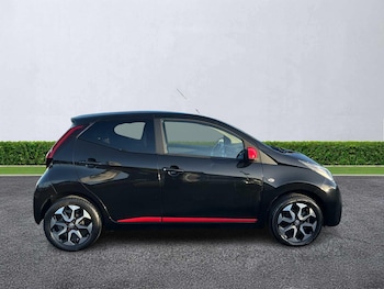 Used Toyota AYGO 2019 for sale - 76860078: Photo