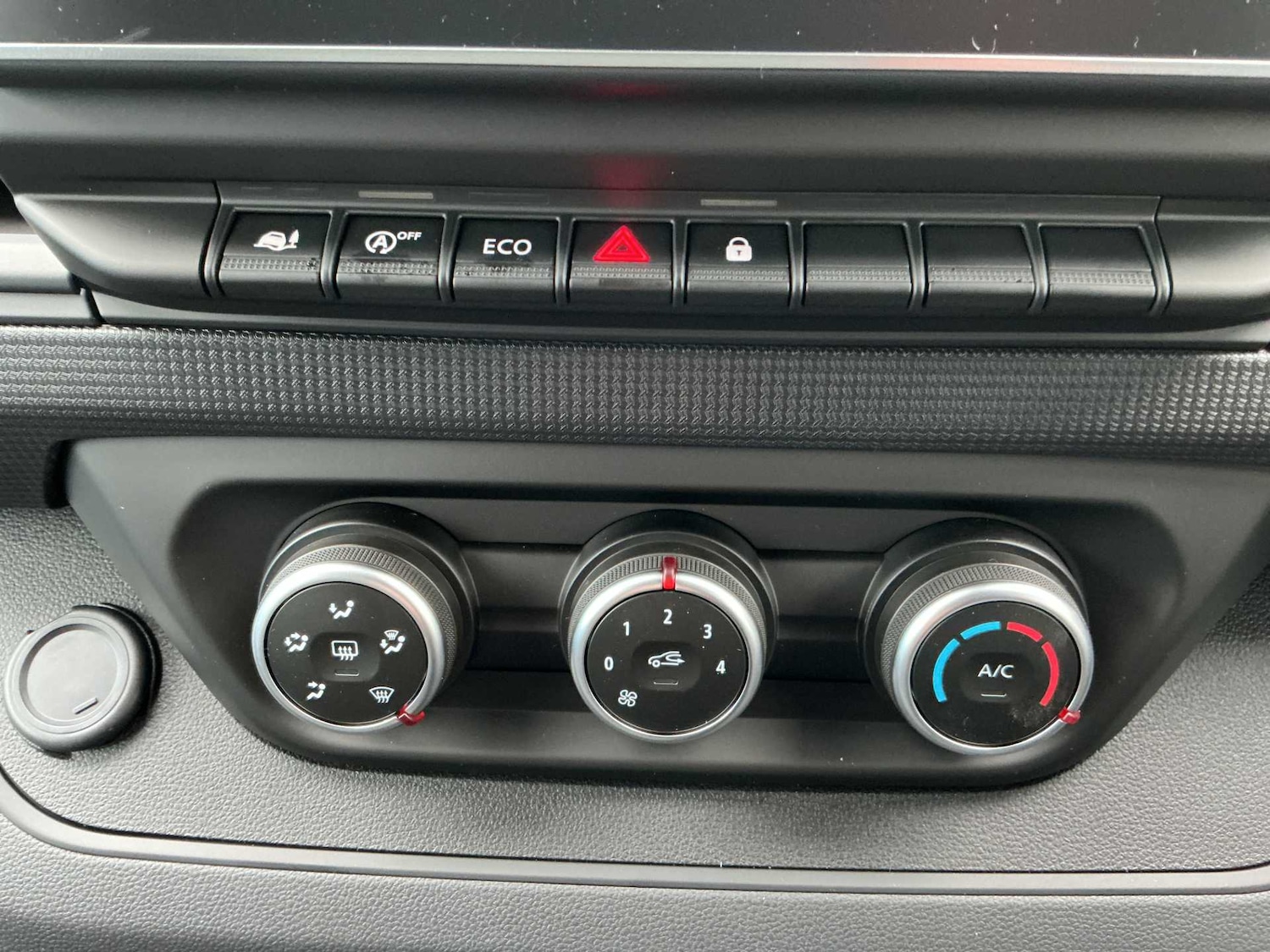 Used Renault Trafic 2025 for sale - 77797422: Photo 11