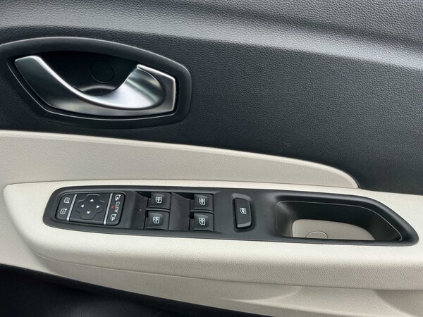 Used Renault Captur 2019 for sale - 76293133: Photo 20