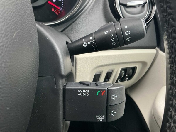 Used Renault Captur 2019 for sale - 76293133: Photo 26