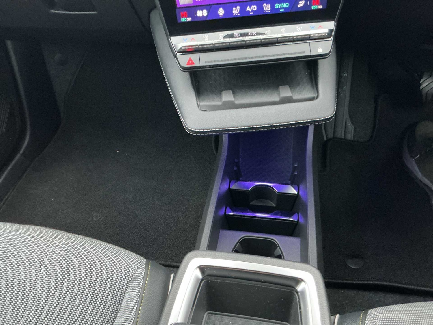 Used Renault Scenic E-Tech 2024 for sale - 77034593: Photo 12