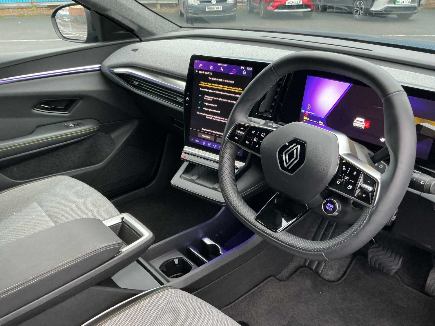 Used Renault Scenic E-Tech 2024 for sale - 77034593: Photo 14