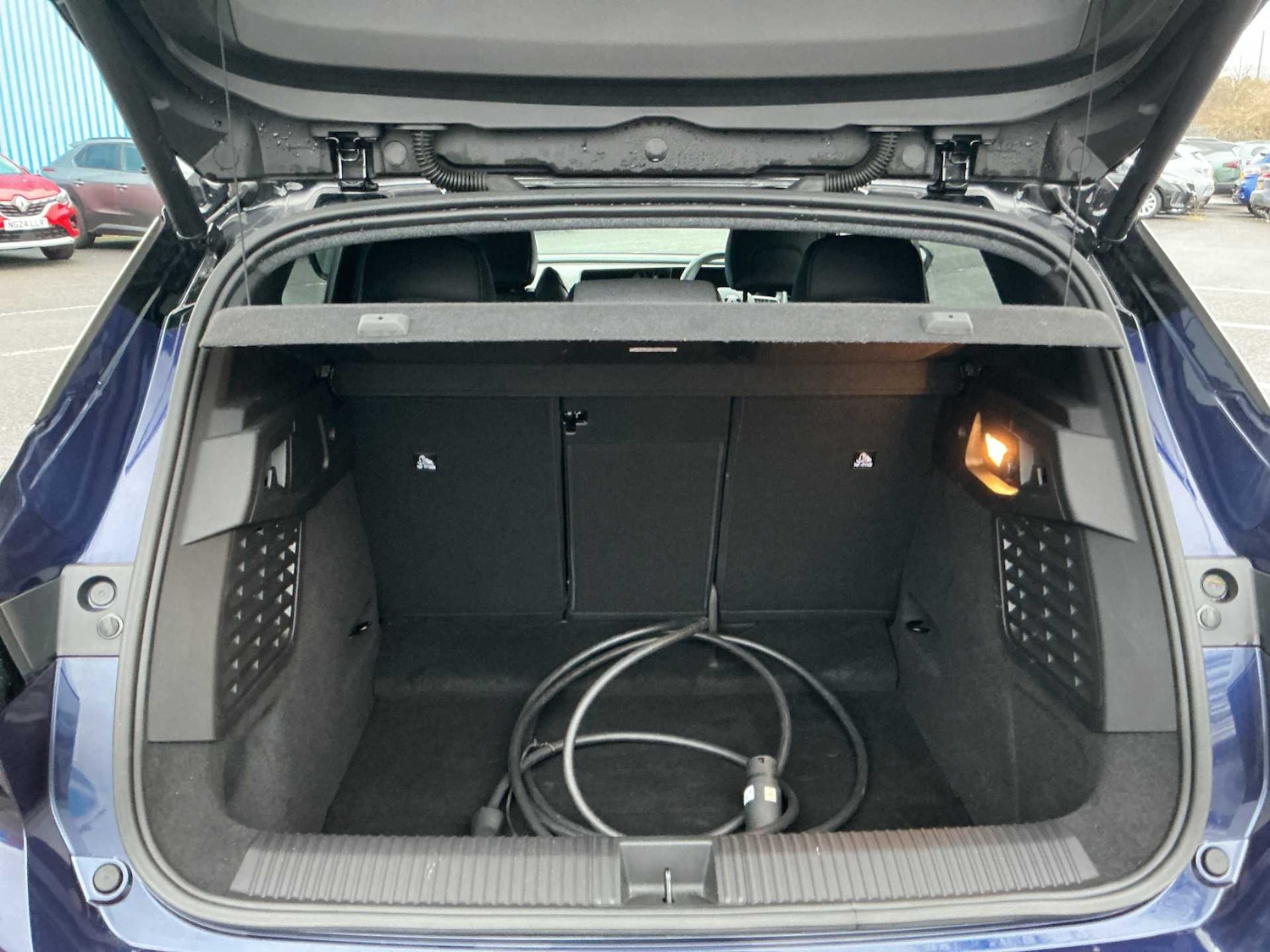 Used Renault Scenic E-Tech 2024 for sale - 77034593: Photo 16