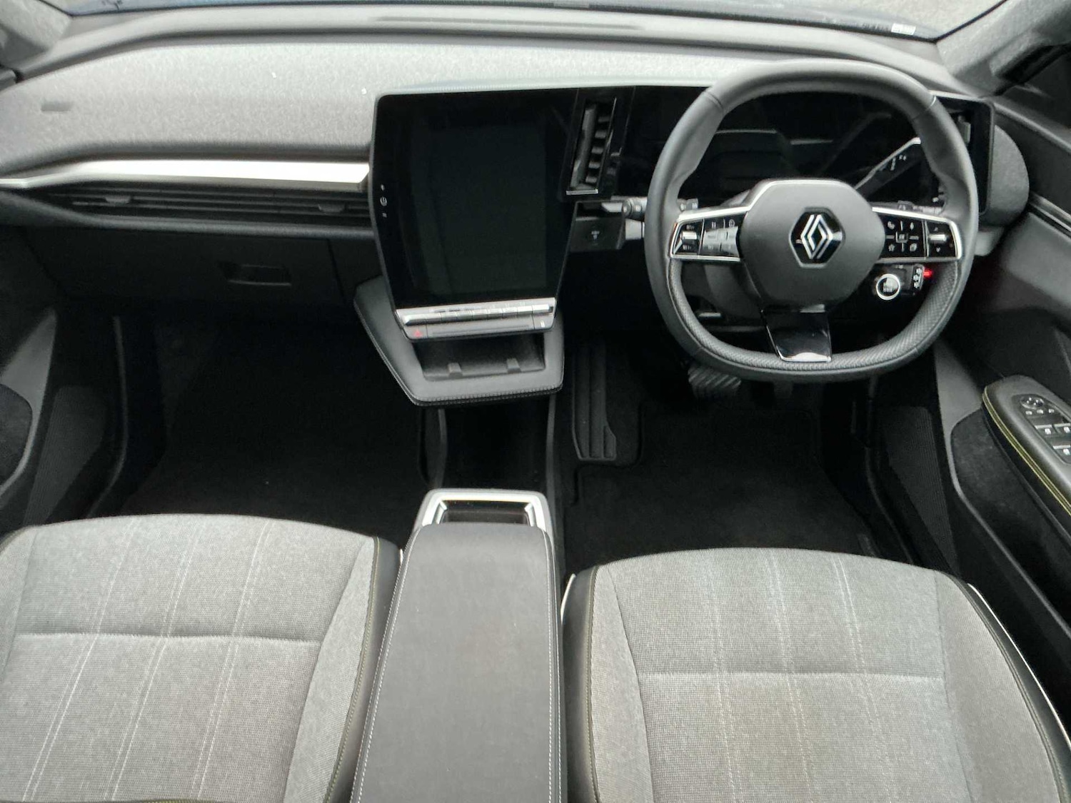 Used Renault Scenic E-Tech 2024 for sale - 77034593: Photo 8