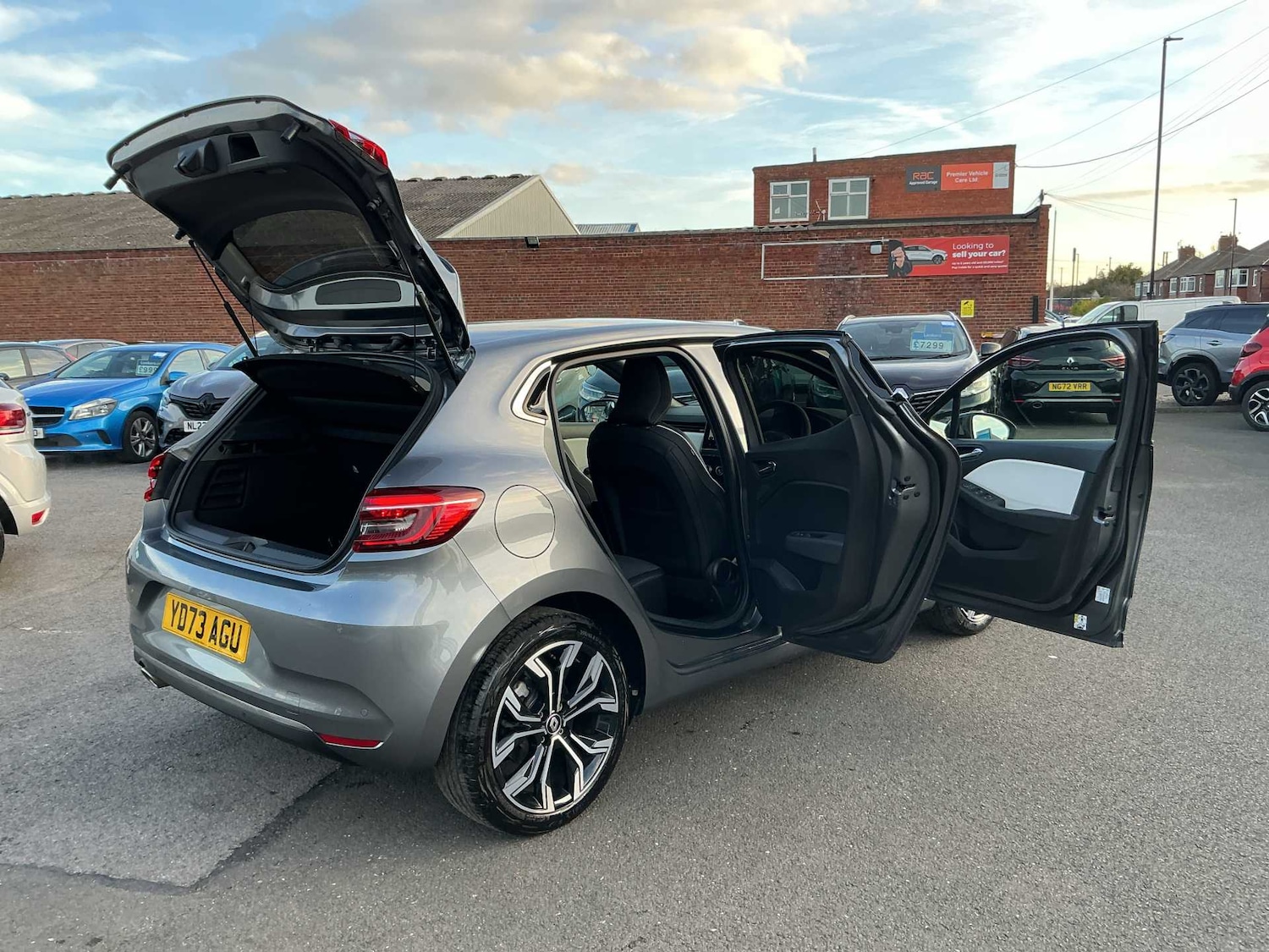 Used Renault Clio 2023 for sale - 76911269: Photo 32