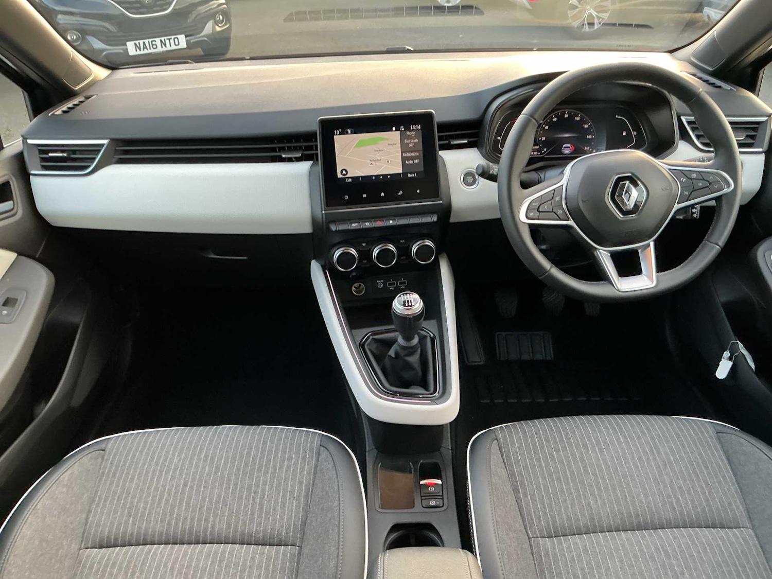 Used Renault Clio 2023 for sale - 76911269: Photo 8