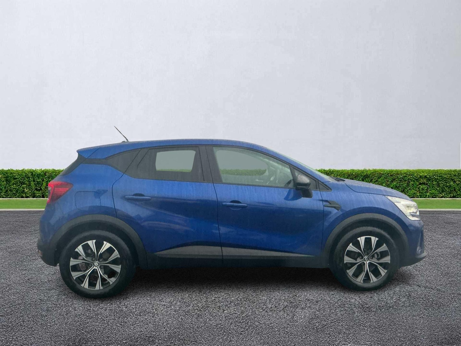Used Renault Captur 2024 for sale - 76770083: Photo 3