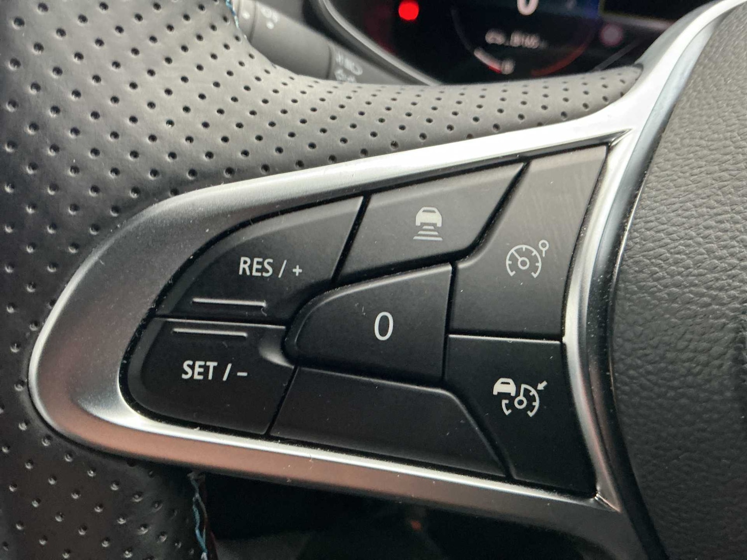 Used Renault Clio 2024 for sale - 76543036: Photo 24