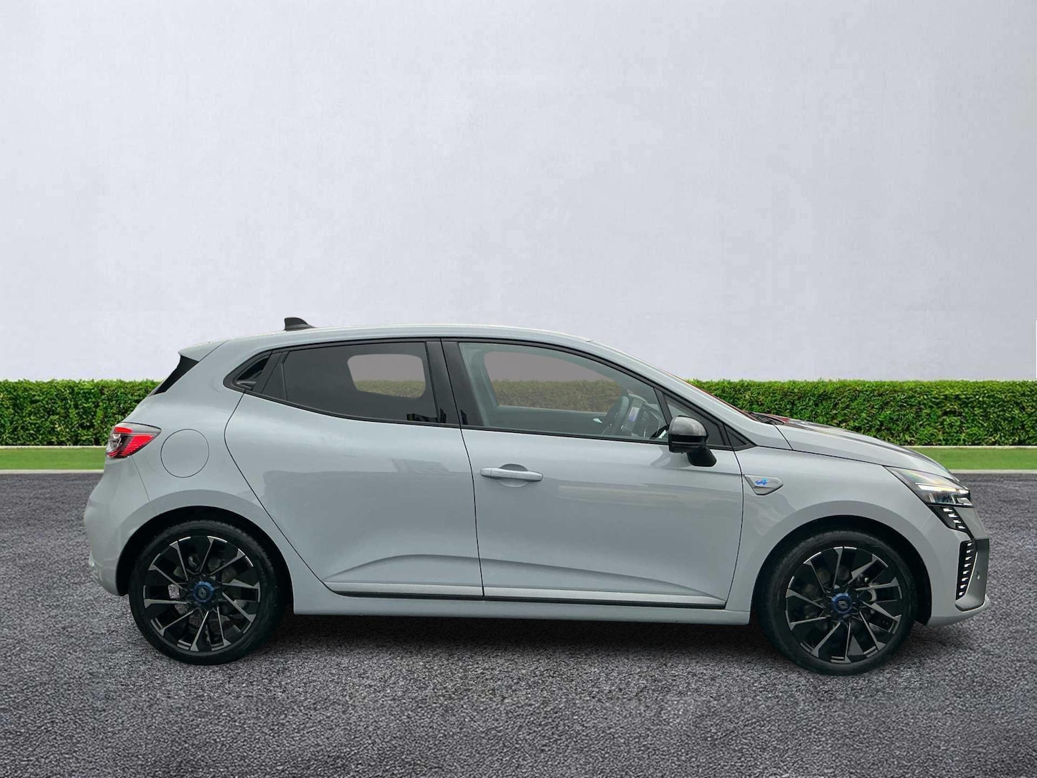 Used Renault Clio 2024 for sale - 76543036: Photo 3