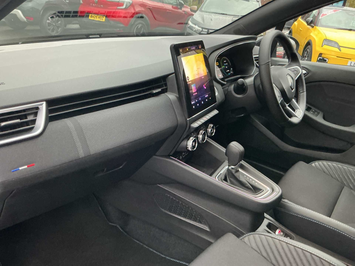 Used Renault Clio 2024 for sale - 76543036: Photo 7