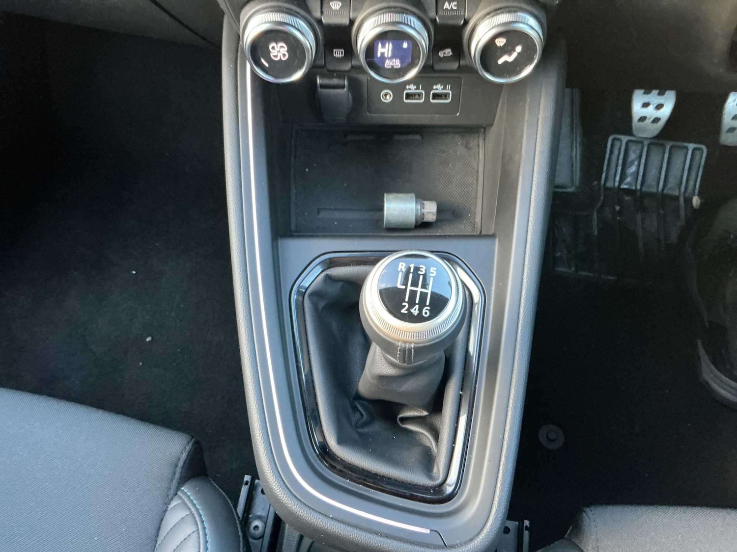 Used Renault Clio 2025 for sale - 77487533: Photo 12