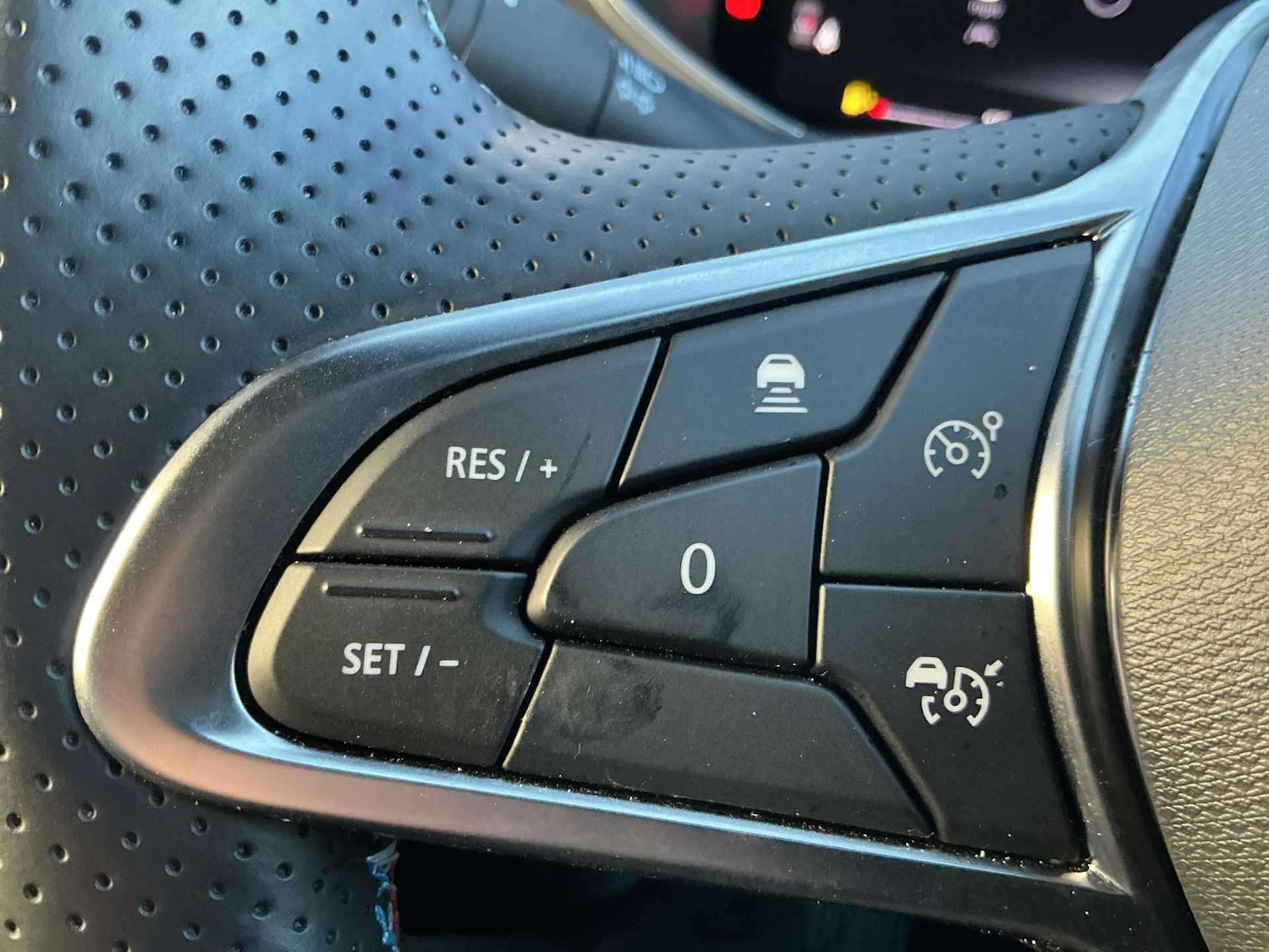 Used Renault Clio 2025 for sale - 77487533: Photo 24