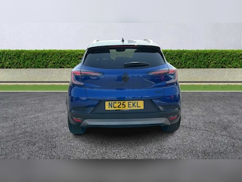 Used Renault Captur 2025 for sale - 75575589: Photo