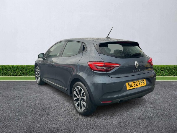 Used Renault Clio 2022 for sale - 76330021: Photo 2