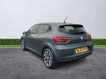 Used Renault Clio 2022 for sale - 76330021: Photo 2