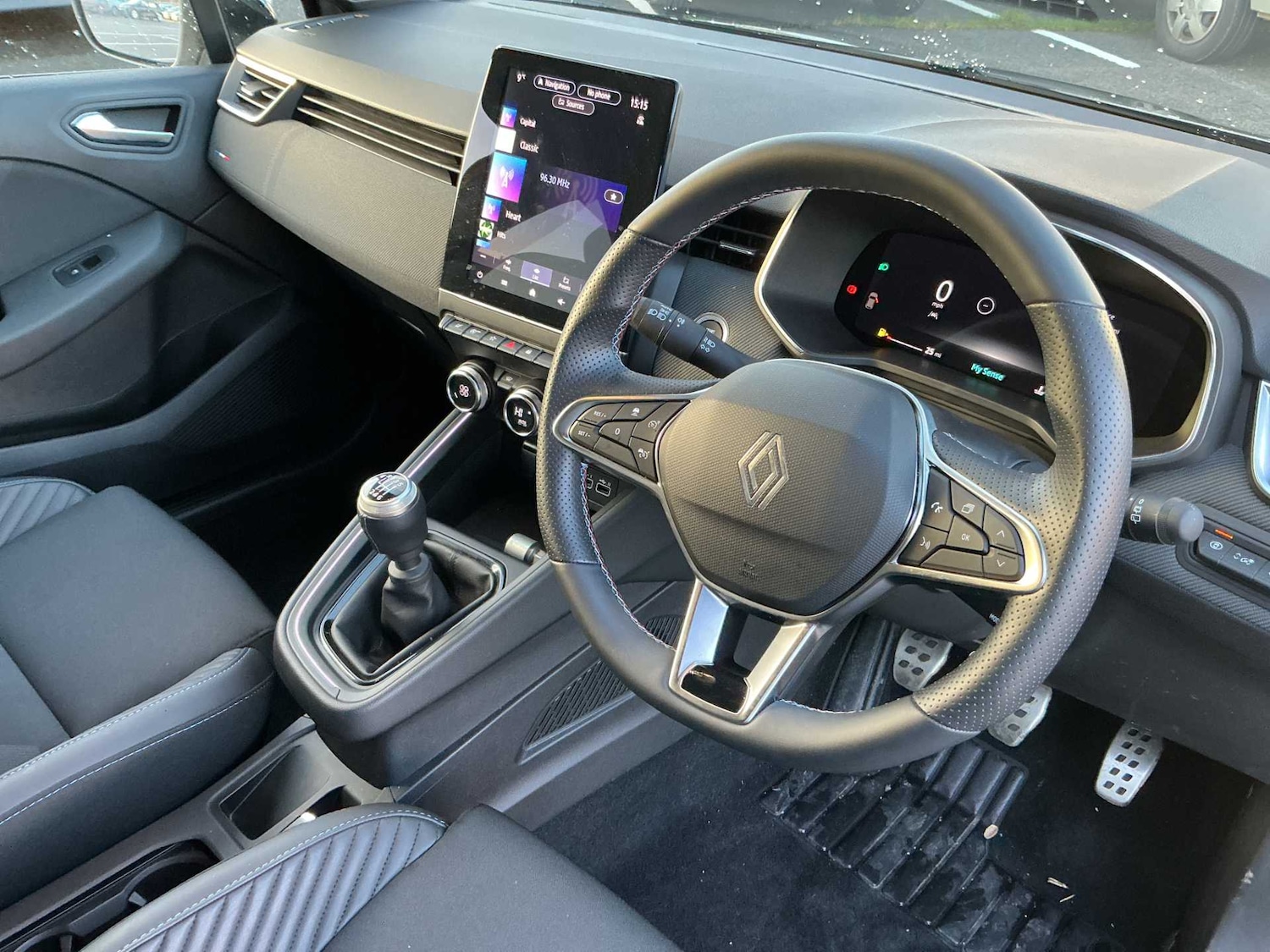 Used Renault Clio 2025 for sale - 77008362: Photo 14