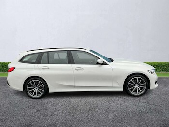 Used BMW 3 Series 2021 for sale - 77488592: Photo