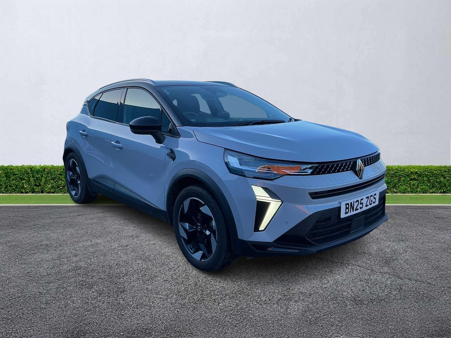 Used Renault Captur 2025 for sale - 77001894: Photo 1