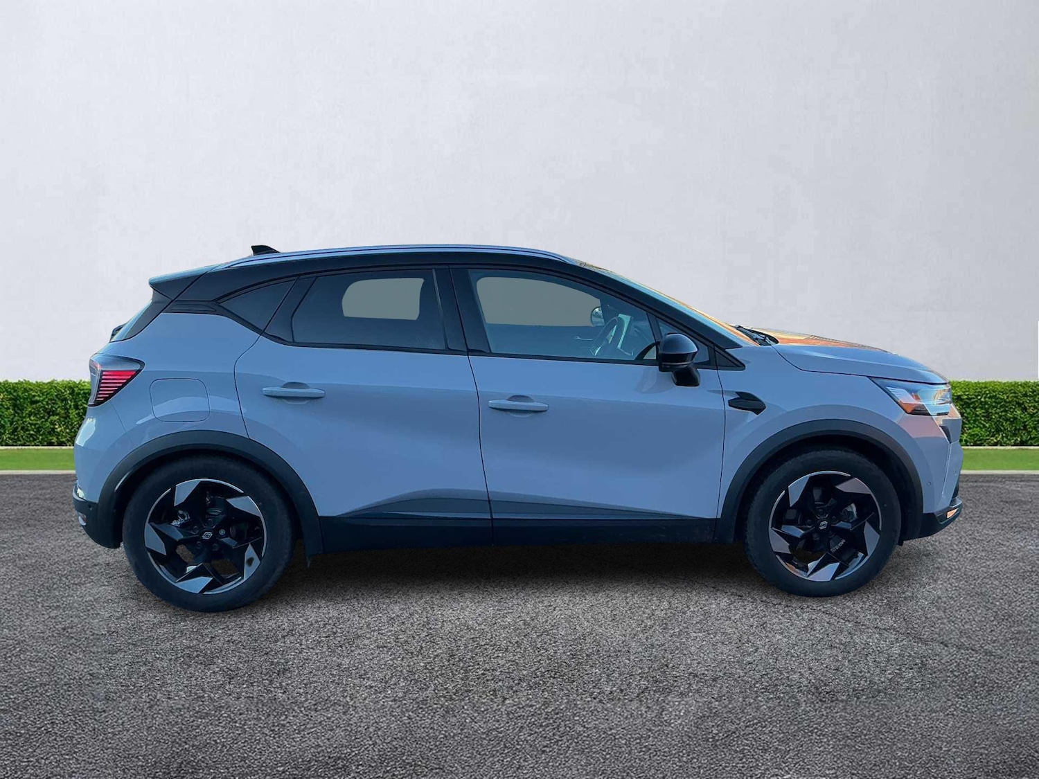 Used Renault Captur 2025 for sale - 77001894: Photo 3