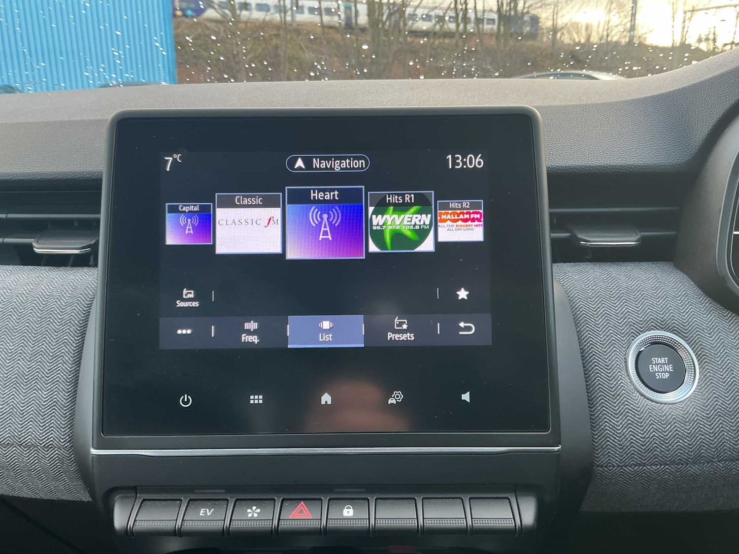 Used Renault Clio 2024 for sale - 76970012: Photo 10