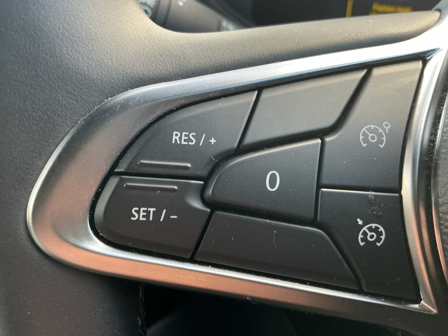 Used Renault Clio 2024 for sale - 76970012: Photo 24