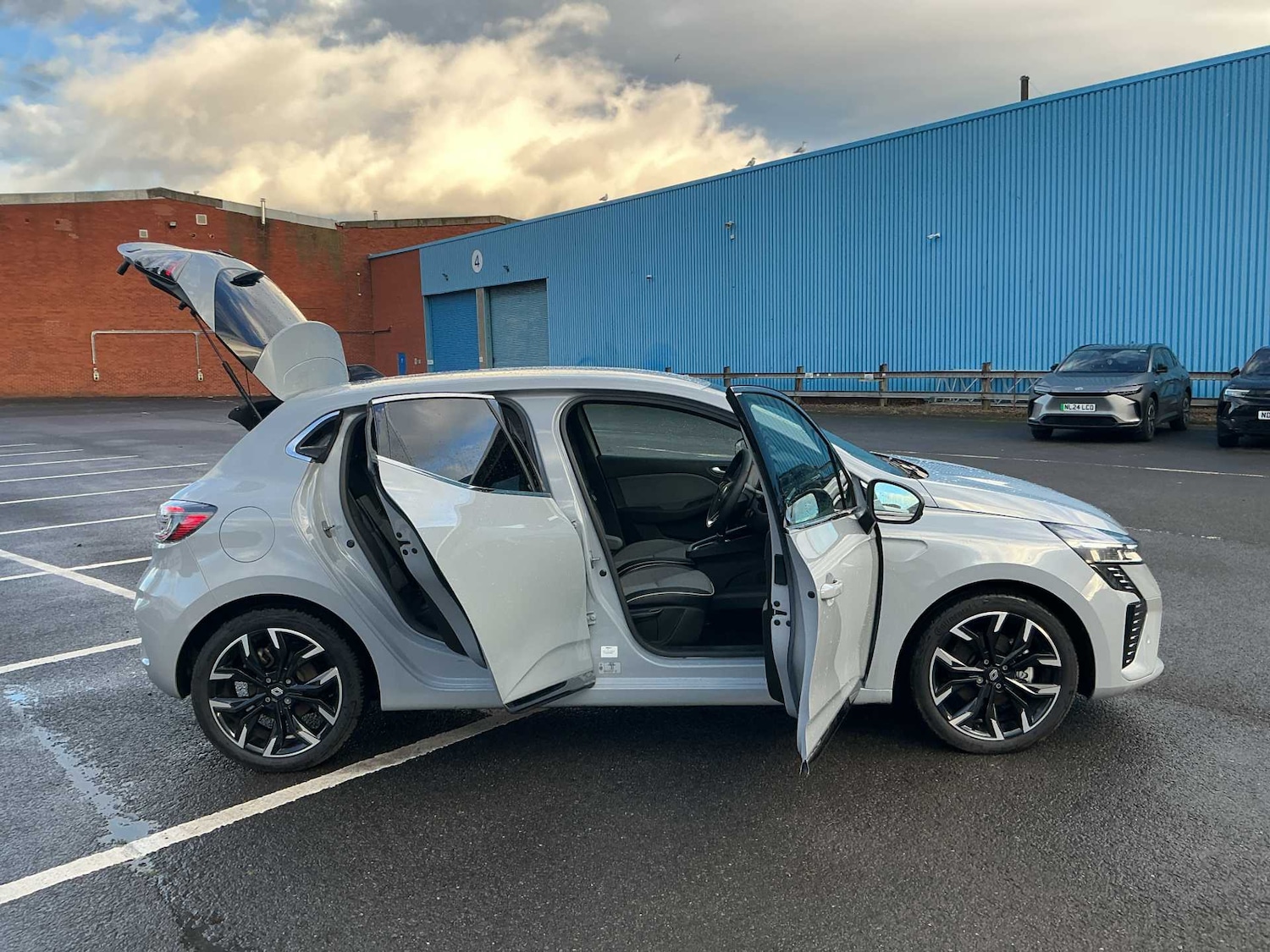 Used Renault Clio 2024 for sale - 76970012: Photo 33