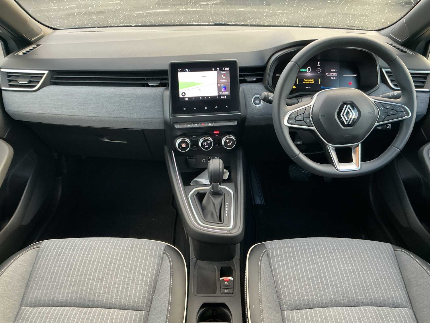 Used Renault Clio 2024 for sale - 76970012: Photo 8