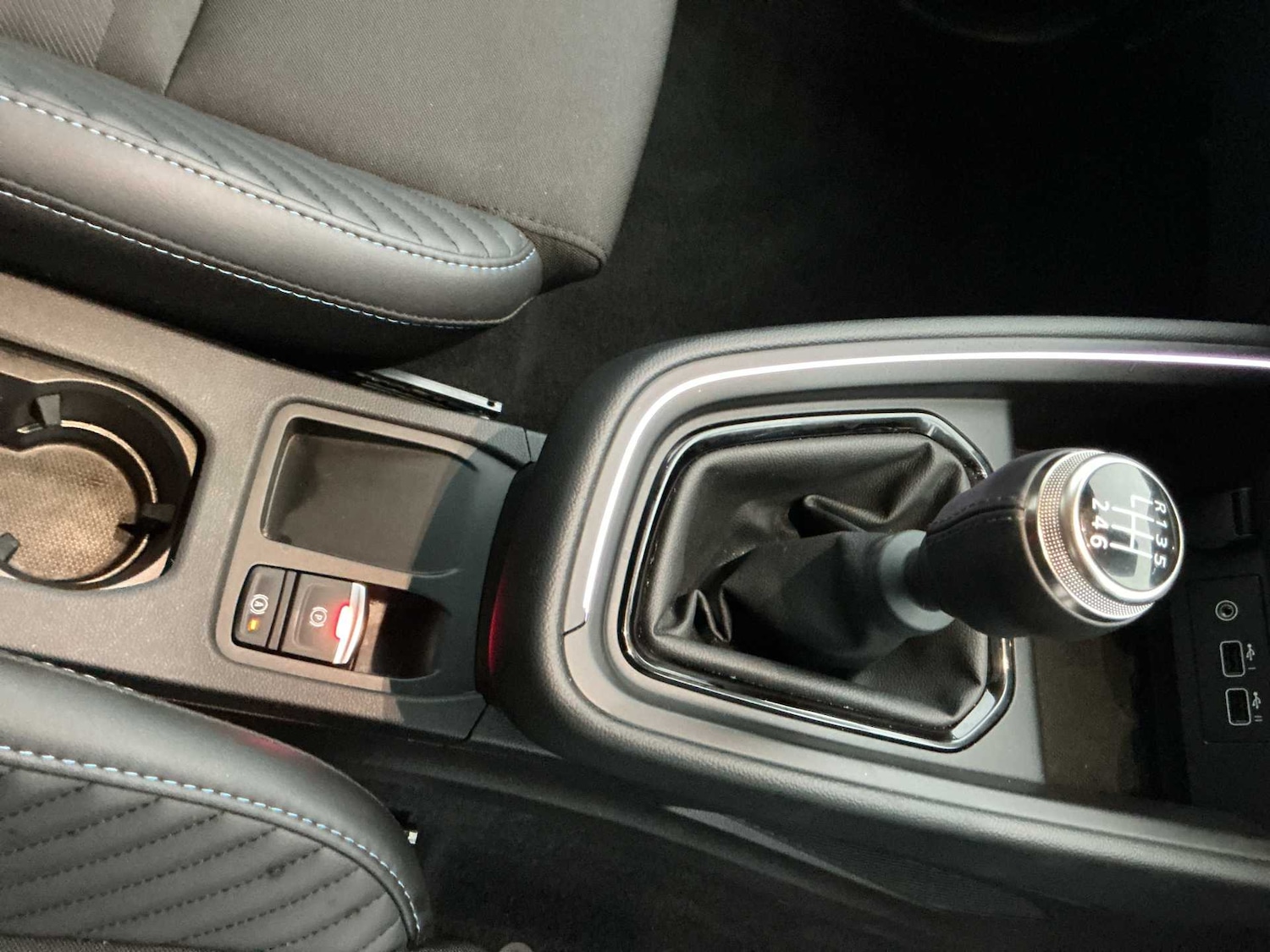 Used Renault Clio 2025 for sale - 76951227: Photo 12