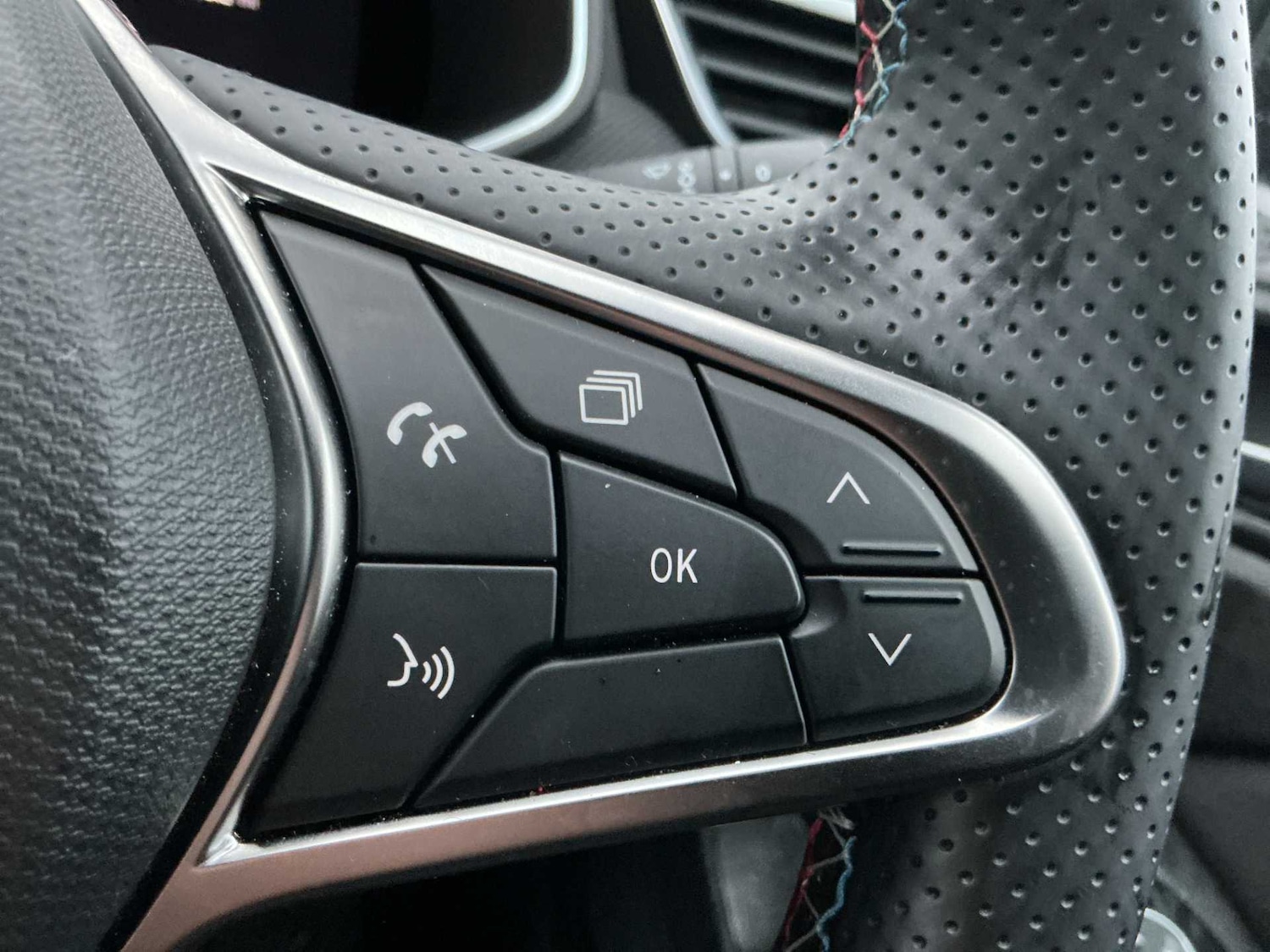 Used Renault Clio 2025 for sale - 76951227: Photo 23