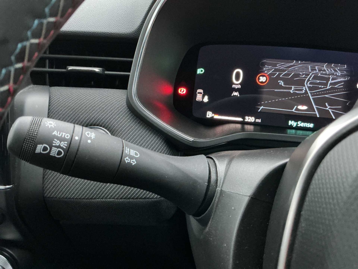 Used Renault Clio 2025 for sale - 76951227: Photo 25