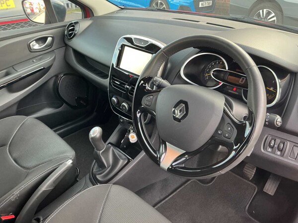 Used Renault Clio 2015 for sale - 76206104: Photo 14