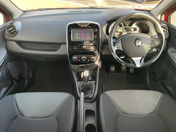 Used Renault Clio 2015 for sale - 76206104: Photo 8