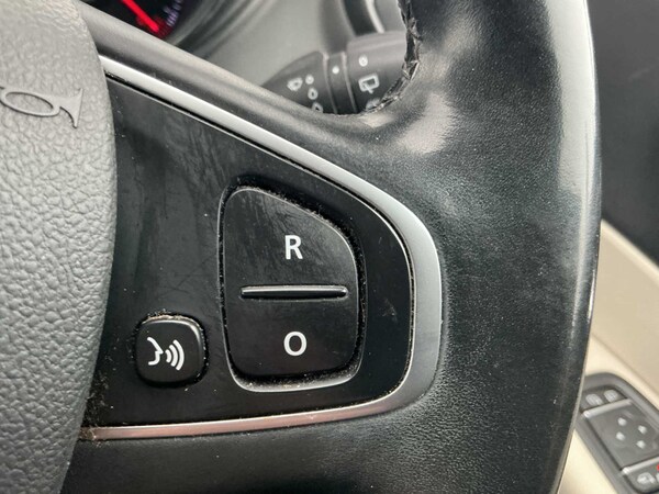 Used Renault Captur 2018 for sale - 76293132: Photo 23