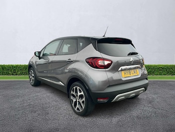 Used Renault Captur 2018 for sale - 76293132: Photo