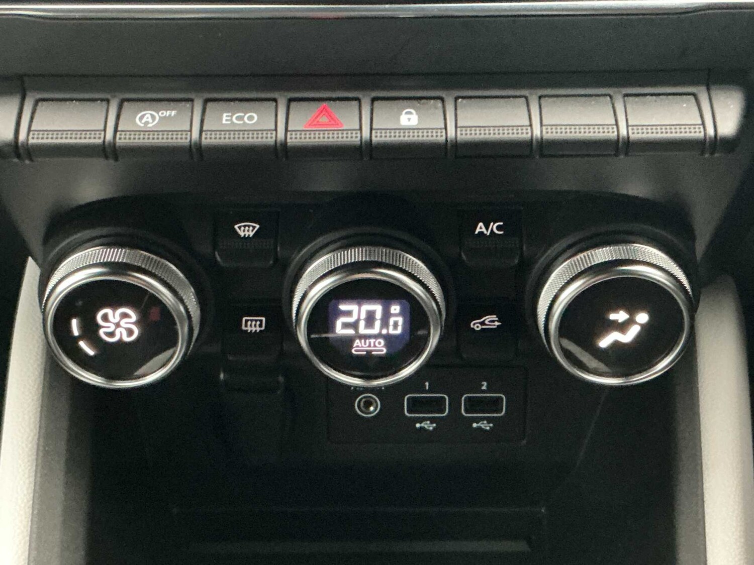 Used Renault Clio 2020 for sale - 76477317: Photo 11