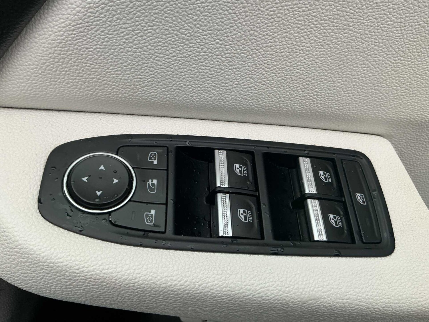 Used Renault Clio 2020 for sale - 76477317: Photo 20